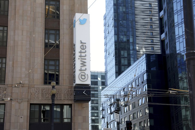 Twitter Twitter