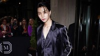 Tatanan rambut klimis menyempurnakan penampilan Johnny. (Foto: Charles Sykes/Invision/AP/Charles Sykes) 