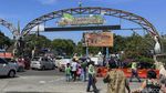 Antusias Warga Kunjungi Taman Margasatwa Ragunan