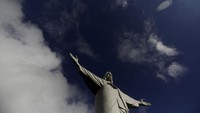Patung baru tersebut dibangun di Encantado, Brasil selatan untuk menarik wisatawan.  