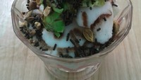 Es podeng racikan Oji di kawasan Jakarta Barat juga bisa menjadi andalan. Porsinya cukup besar dengan isian melimpah. Kacang sangrai dan meisjesnya jadi topping yang nikmat. Harganya sekitar Rp 10.000-an. Foto: Google Review/Iyan Pao