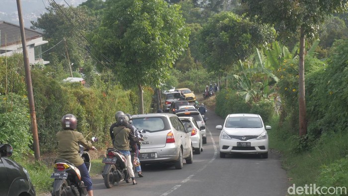 Jalur alternatif Ciumbuleuit Menuju Lembang.