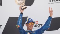 Pada bulan September 2021, Joan Mir juga naik podium di Aragon lewat finis ketiga. Foto: Getty Images/Mirco Lazzari gp