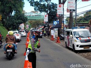 Lembang Diserbu Wisatawan, Polisi Terapkan 13 Kali One Way