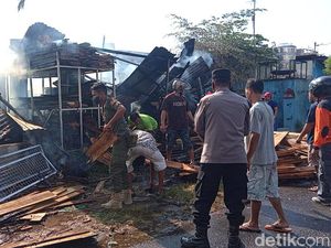 Hendak Direlokasi, Pasar Mebel Gilingan Solo Kebakaran