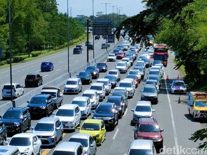 Puncak Arus Mudik-Balik Tol Jatim Diprediksi H-1 Natal dan Hari H Tahun Baru