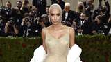 Kim Kardashian Turun Berat Badan 7 Kilo Demi Pakai Gaun Marilyn Monroe