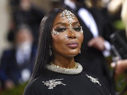 Setelah Hadir 21 Kali, Naomi Campbell Pilih Absen di Met Gala 2025