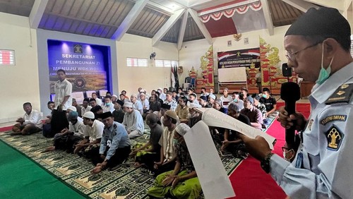Pembacaan besaran remisi khusus Idul Fitri 1443 Hijriah kepada 32 napi di Lapas Kelas II B, Tabanan, Senin (2/5/2022)