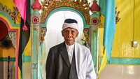 Desa wisata ini memiliki keunikan budaya yang erat kaitannya dengan Kesultanan Jailolo di Provinsi Maluku Utara.   
