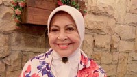 Dari kancah perfilman Indonesia, aktris senior Mieke Wijaya meninggal dunia dalam usia 82 tahun pada Selasa (3/5/2022). Mieke dikabarkan menderita penyakit diabetes hingga kanker. (Dok. Detikcom)  
