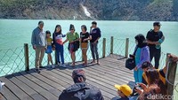 Kapolresta Bandung Kombes Pol Kusworo Wibowo mengatakan penerapan prokes di objek wisata Kawah Putih terus di terapkan. Kusworo menjelasakan saat ini kapasitas Ciwidey dibatasi sebanyak 75 persen. Dengan itu, kata dia, kapasitas saat ini di objek wisata Kawah Putih sebanyak 10.000 pengunjung.