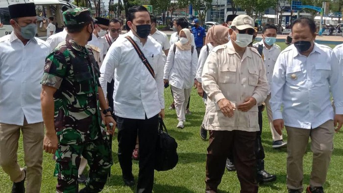 Prabowo Kunjungi Ponpes Al Qodiri Jember