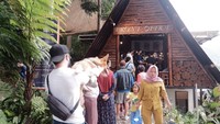 Objek terbaru yang diberikan pengelola untuk menarik minat wisatawan yaitu Keranjang Sultan. Keranjang Sultan ini berupa tempat duduk yang menggantung di atas aliran sungai.