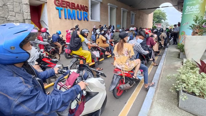 Situasi di depan Pinru Masuk Ancol, Selasa (3/5/2022) siang.