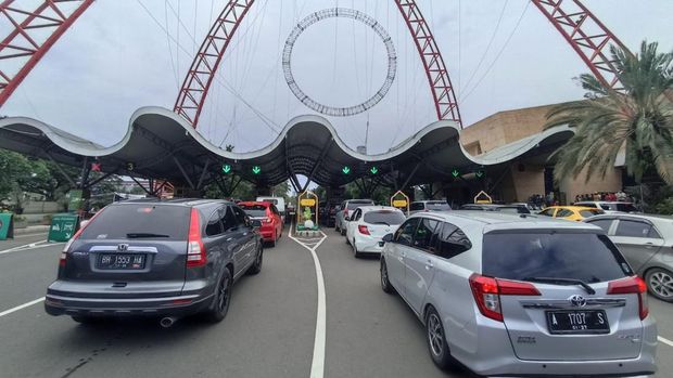 Situasi di depan Pinru Masuk Ancol, Selasa (3/5/2022) siang.