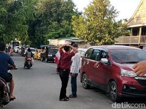 Jalur Tanjung Bira Macet 3 Km Hari Ini, Petugas Jemput Bola Ambil Retribusi