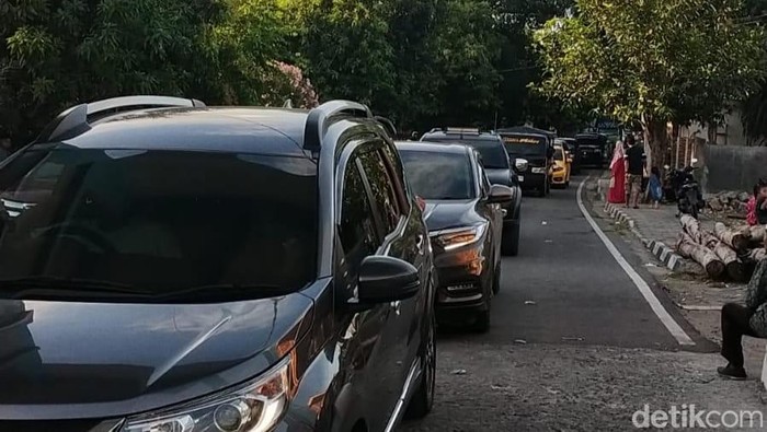 Situasi kemacetan di gerbang masuk kawasan Pantai Bira, kecamatan Bonto Bahari, bulukumba (Dok. Istimewa)