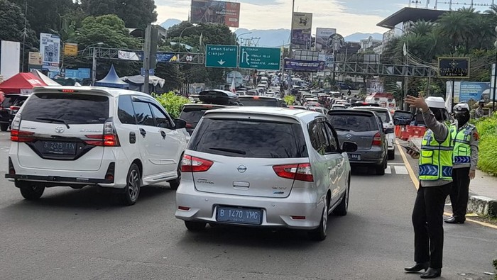 Lebaran Hari Kedua, Berikut Titik-titik Macet Kawasan Puncak, Selasa (3/5/2022) Pagi Ini.