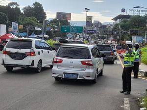 21 Ribu Kendaraan Masuk Puncak Bogor hingga Siang di Hari Kedua Lebaran