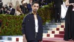 Riz Ahmed Lebaran di Met Gala
