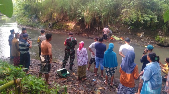 Warga Banyuwangi Temukan Mayat Nenek-nenek di Tepi Sungai