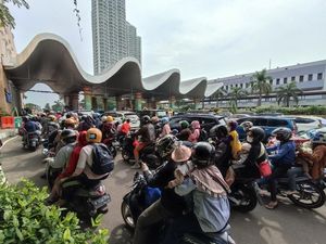 Ancol Dipadati Pengunjung Saat Libur Lebaran, Lalin Tersendat
