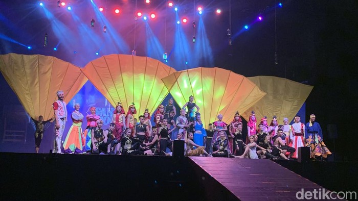 Antusias Pengunjung Menyaksikan Tanoura Dance dari Mesir