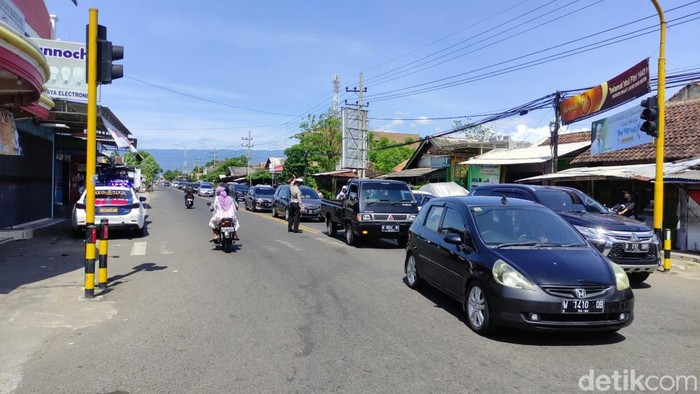 Arus lalu lintas Probolinggo pada H plus 2 Lebaran