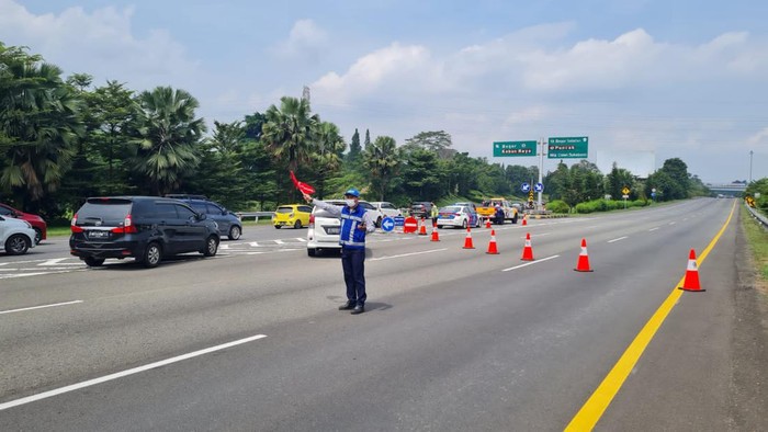 Buka tutup imbas lalin Puncak macet siang ini (Istimewa)