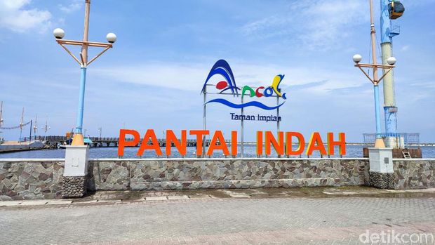 HTM Ancol hari ini banyak dicari pengunjung yang akan datang ke tempat wisata tersebut. Selama libur Lebaran, tempat wisata ramai dikunjungi masyarakat.