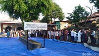 Selama ini menurut Mugi, jemaah Aboge memang selalu berbeda dalam penentuan waktu awal Ramadan dan Idul Fitri. Hal itu dikarenakan penganut Aboge memiliki hitungan kalender sendiri sebagai pedoman. 