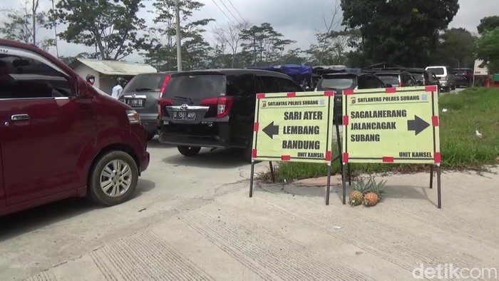 Kondisi arus lalu lintasi di Jalan Lingkar Jalancagak, Kabupaten Subang, Rabu (4/5/2022).