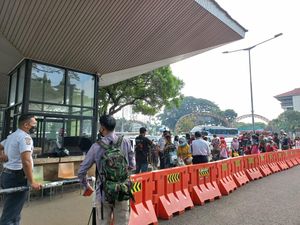 H+2 Lebaran, Ragunan Diserbu 10.529 Pengunjung Sejak Pagi