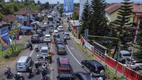 Lalin Jalur Selatan Padat, Polisi Berlakukan Pengalihan Arus