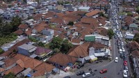 Foto udara antrean kendaraan memadati di Jalur Selatan Sindangkasih, Kabupaten Ciamis.