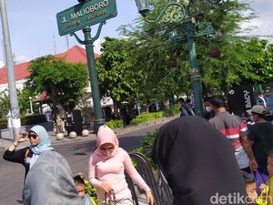 Potret Ramainya Malioboro Sore Ini dan Parkir Merangkak Naik
