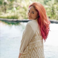 Salah satu metode yang dijalaninya adalah mempelajari emotional eating. Dengan begitu dirinya bisa menutup perasaan tidak nyaman, yaitu dengan tetap makan. Foto: Instagram/@marshanda99