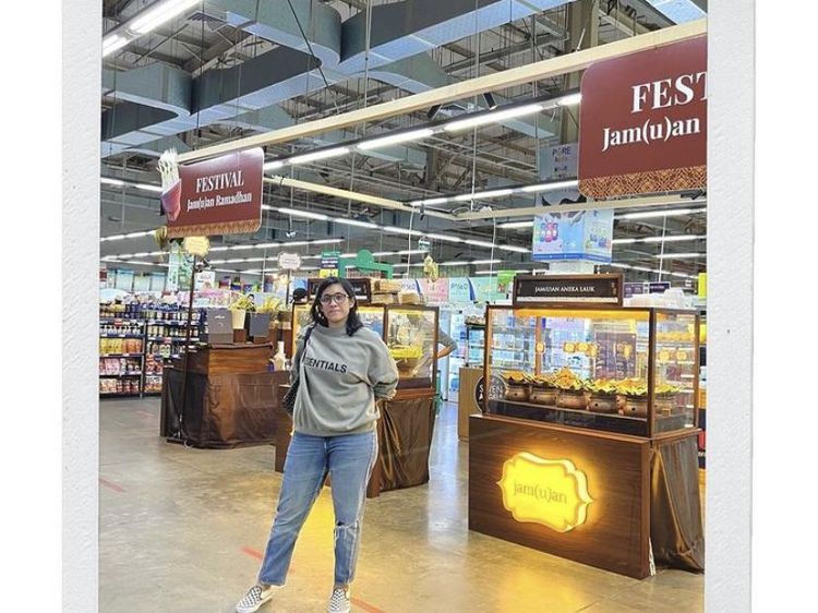 Gaya Menur Soekarno, Putri Sukmawati Soekarno yang Hobi Kulineran