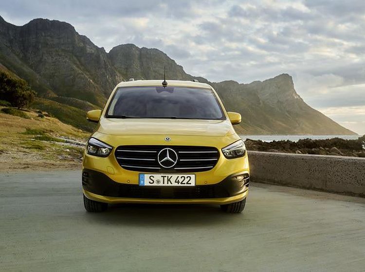 Wujud Mercedes-Bens T-Class yang Dijual Rp 445 Jutaan