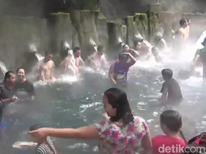 Objek Wisata Guci Tegal: Harga Tiket Masuk dan Tarif Pemandian Air Panas
