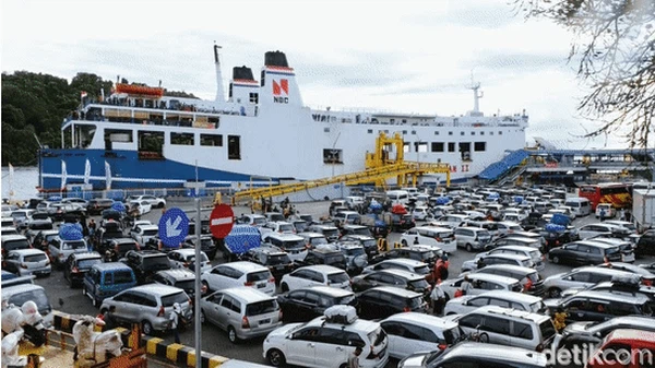 Potret Mudik 2022 yang Pecahkan Rekor