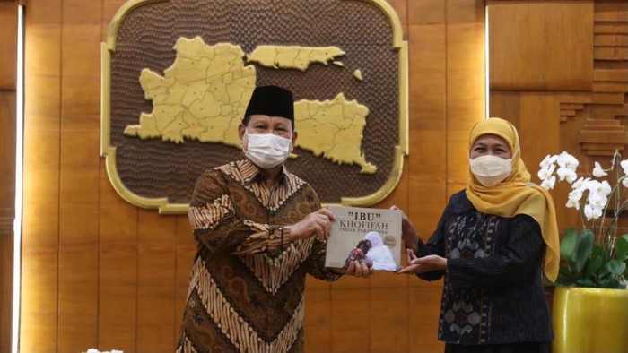prabowo dan khofifah bertemu di gedung grahadi