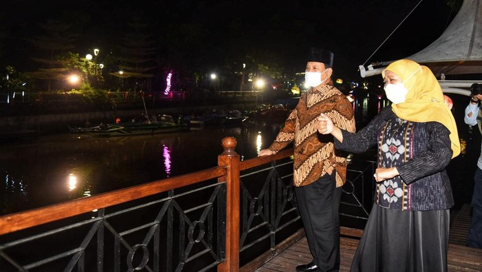 prabowo dan khofifah di grahadi
