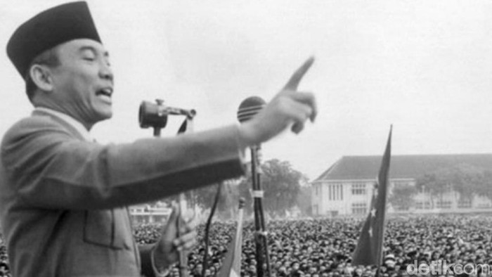 Presiden Sukarno saat menghadiri Muktamar ke-23 NU di Solo tahun 1962