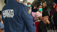 Usai tiba di shelter milik BP2MI, para PMI itu akan diinapkan terlebih dahulu sebelum dipulangkan ke kampung halaman masing-masing.