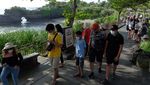 Serunya Mengunjungi Tanah Lot Bali Saat Libur Lebaran