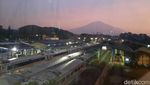 Keren! Wajah Baru Stasiun Malang, Bisa Lihat Gunung dari Sky Bridge