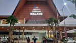 Keren! Wajah Baru Stasiun Malang, Bisa Lihat Gunung dari Sky Bridge
