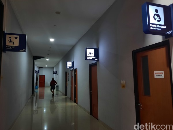 Keunggulan Stasiun Malang yang baru ini juga terlihat dari fasilitasnya. Terdapat ruang laktasi hingga VIP. (Putu Intan/detikcom)